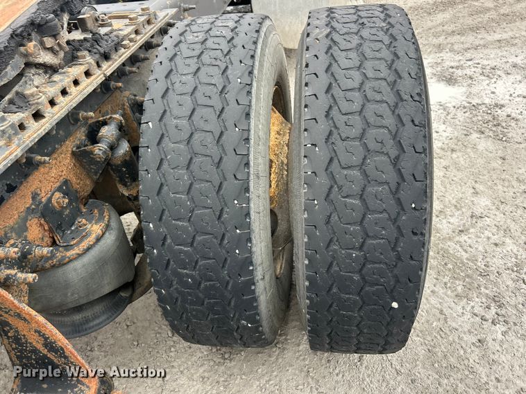 image for item ET6673 2011 International ProStar semi truck