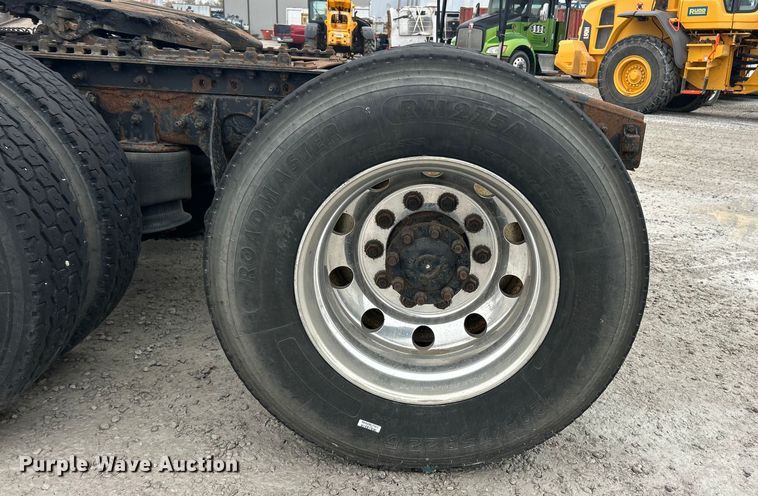 image for item ET6673 2011 International ProStar semi truck