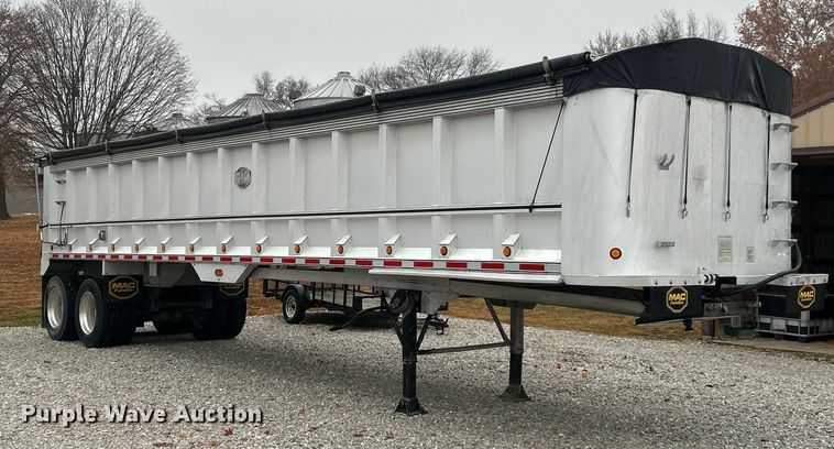 image for item ET6690 1997 Mac grain trailer