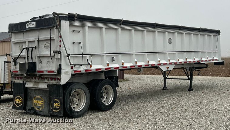 image for item ET6690 1997 Mac grain trailer