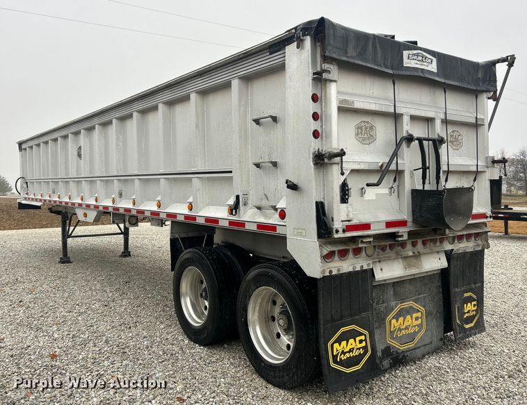 image for item ET6690 1997 Mac grain trailer