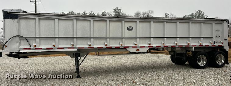 image for item ET6690 1997 Mac grain trailer