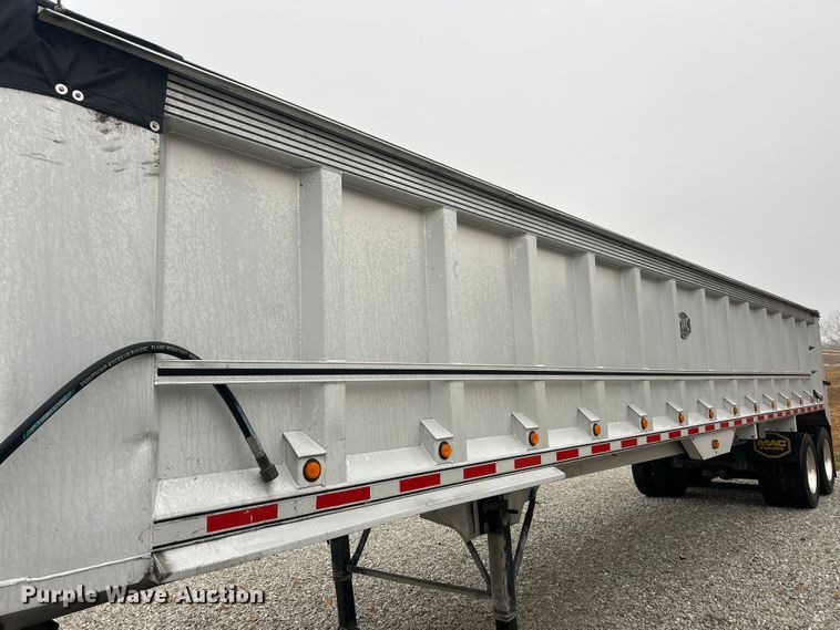 image for item ET6690 1997 Mac grain trailer