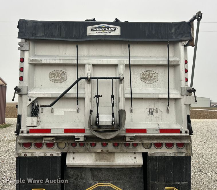 image for item ET6690 1997 Mac grain trailer