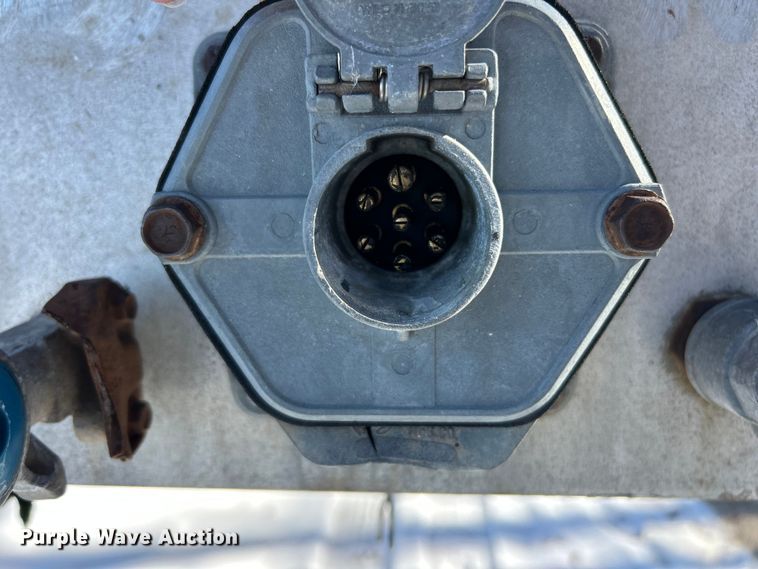 image for item ET6773 1985 Ravens 54441 flatbed trailer