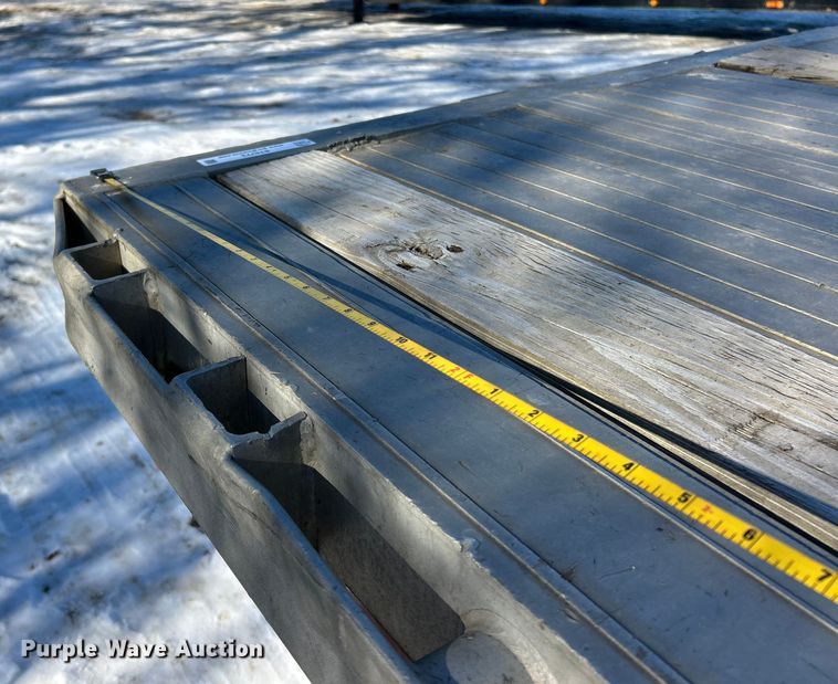 image for item ET6773 1985 Ravens 54441 flatbed trailer