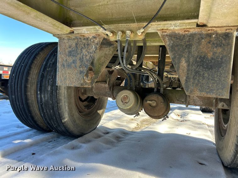 image for item ET6773 1985 Ravens 54441 flatbed trailer