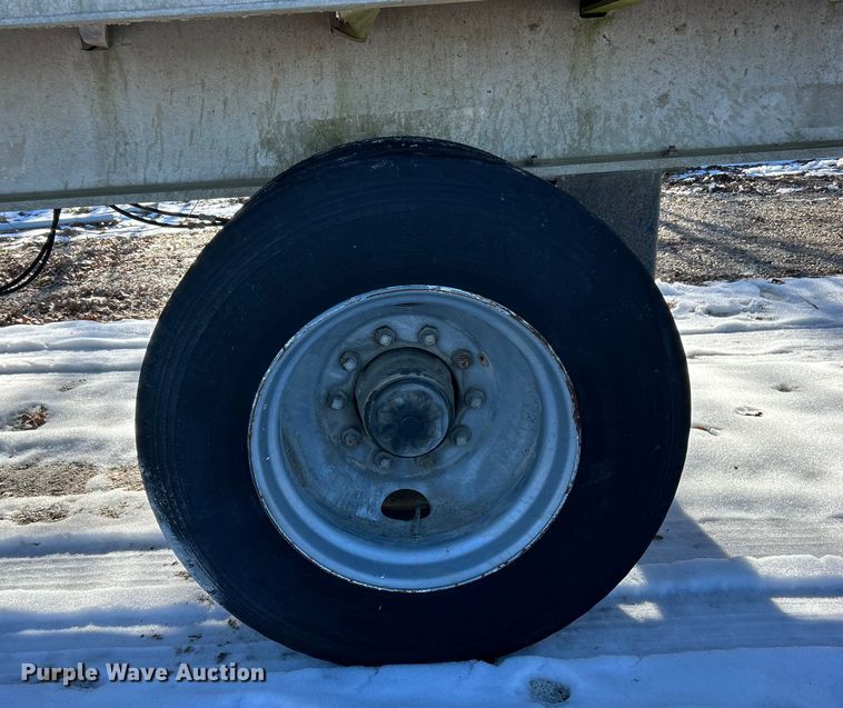 image for item ET6773 1985 Ravens 54441 flatbed trailer