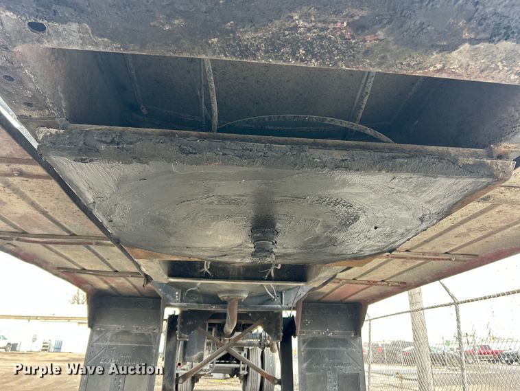 image for item ET6779 1972 Fruehauf tank trailer