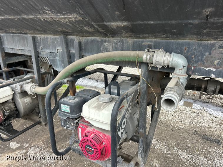 image for item ET6779 1972 Fruehauf tank trailer