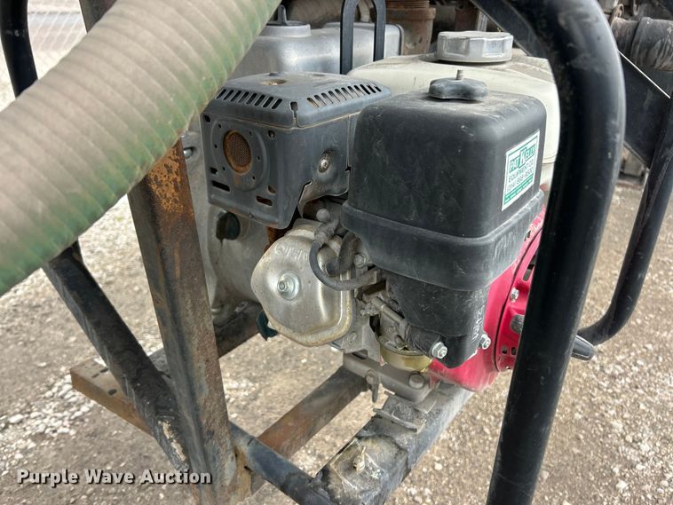 image for item ET6779 1972 Fruehauf tank trailer