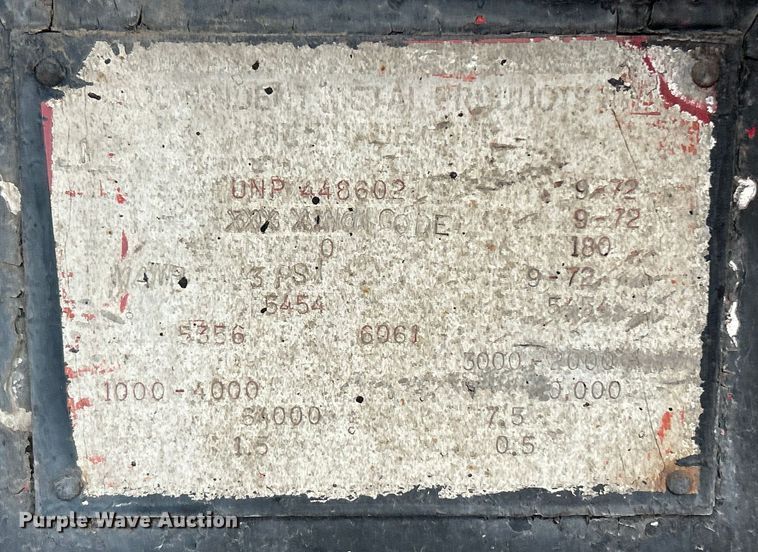 image for item ET6779 1972 Fruehauf tank trailer