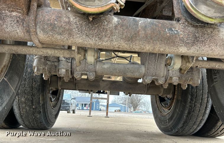 image for item ET6788 1980 Mate end dump trailer