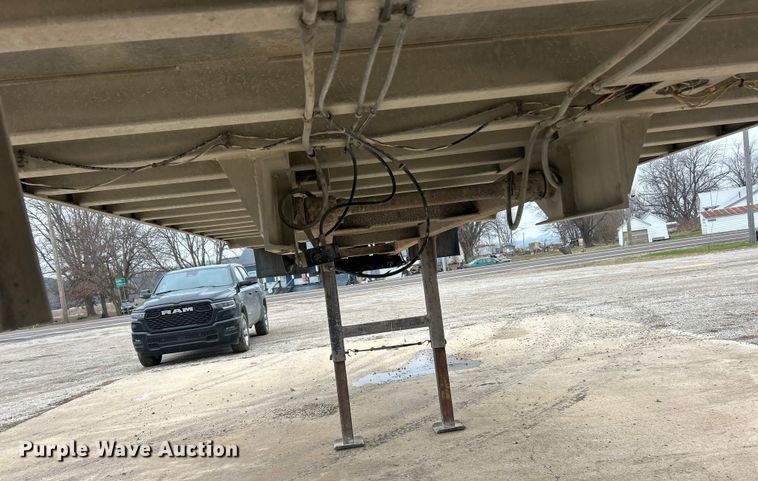 image for item ET6788 1980 Mate end dump trailer