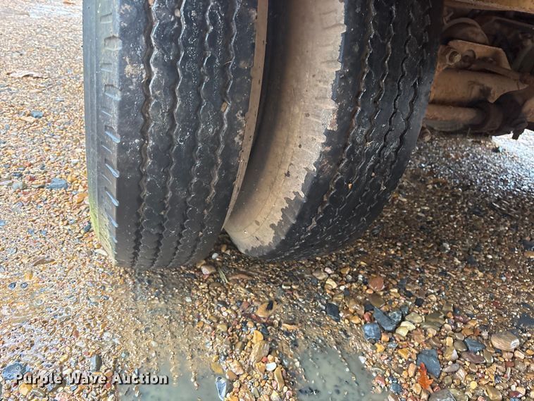 image for item ET7319 1995 Shop built drop deck equipment trailer