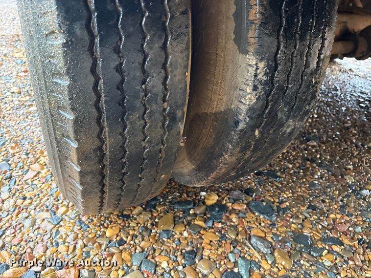 image for item ET7319 1995 Shop built drop deck equipment trailer