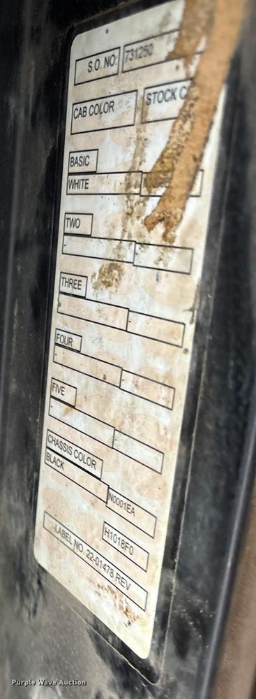 image for item ET7320 2007 Peterbilt 385 semi truck