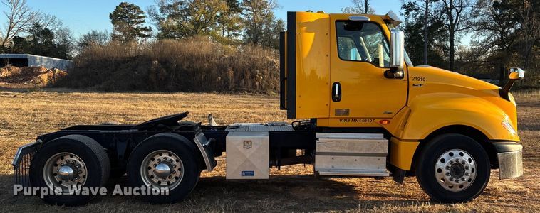 image for item EU2209 2021 International LT625 semi truck