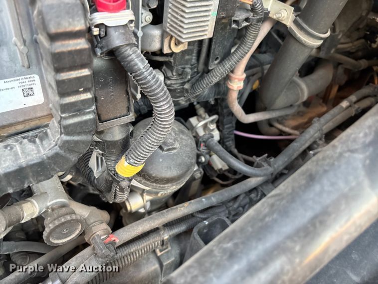 image for item EU2209 2021 International LT625 semi truck