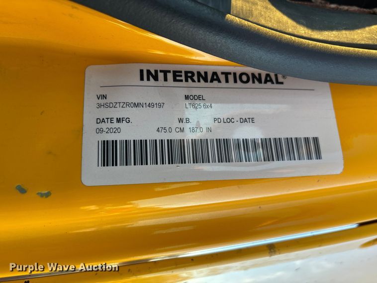 image for item EU2209 2021 International LT625 semi truck