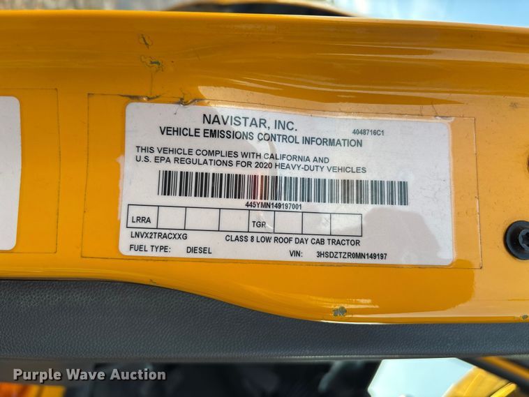 image for item EU2209 2021 International LT625 semi truck