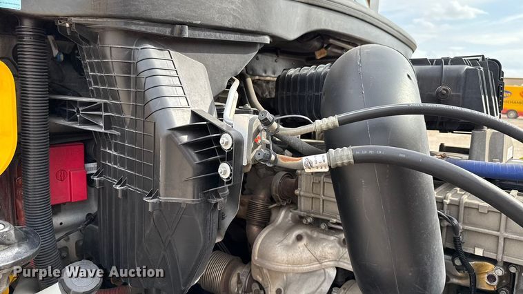 image for item EU5194 2021 Freightliner Cascadia 126 semi truck