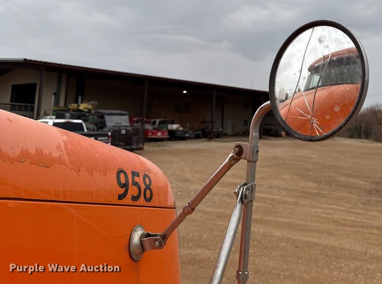 image for item EU5457 2007 Freightliner CST120 semi truck