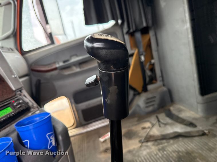 image for item EU5457 2007 Freightliner CST120 semi truck