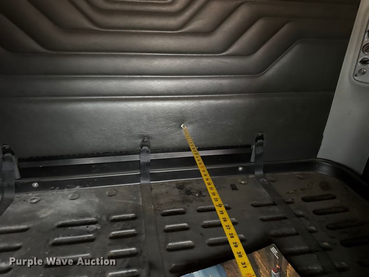 image for item EU5457 2007 Freightliner CST120 semi truck