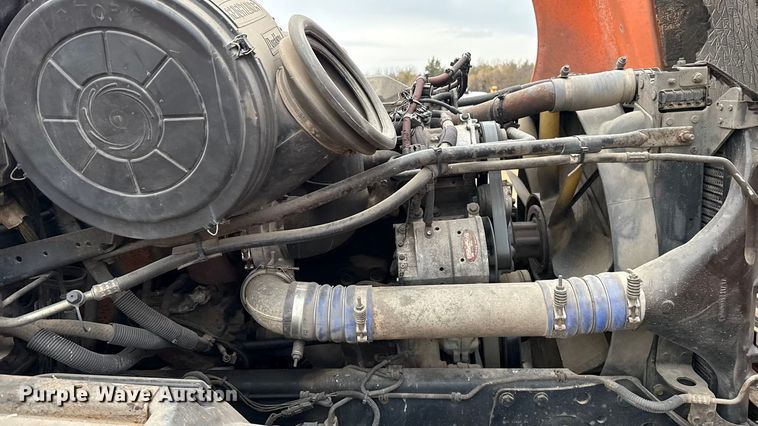 image for item EU5457 2007 Freightliner CST120 semi truck