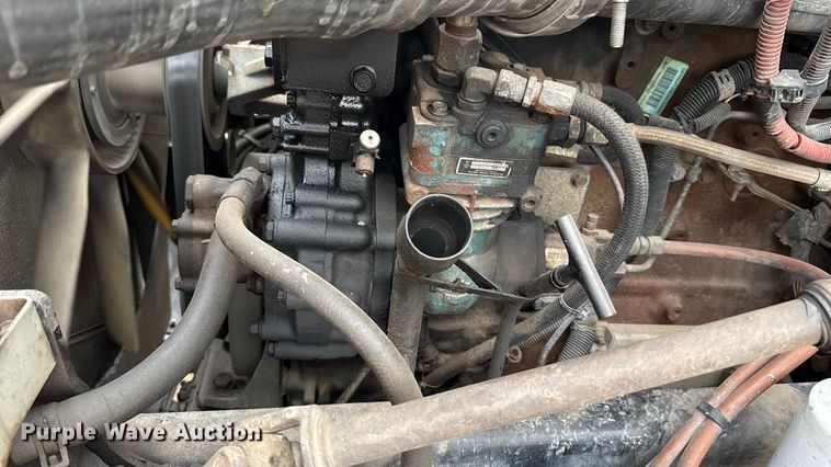 image for item EU5457 2007 Freightliner CST120 semi truck