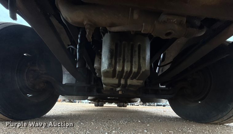 image for item EU5458 1990 Kenworth T800 semi truck