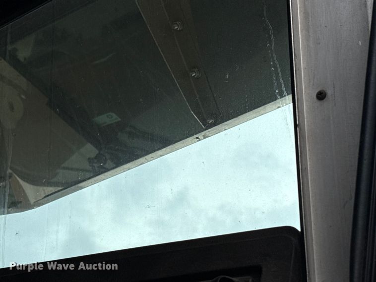 image for item EU5458 1990 Kenworth T800 semi truck