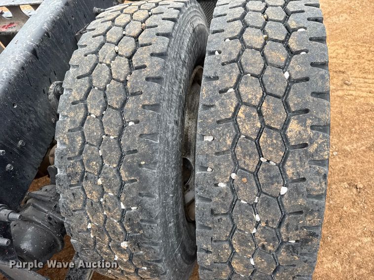 image for item EU5458 1990 Kenworth T800 semi truck