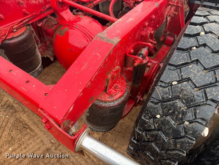 image for item EU5459 2005 International 9200i semi truck