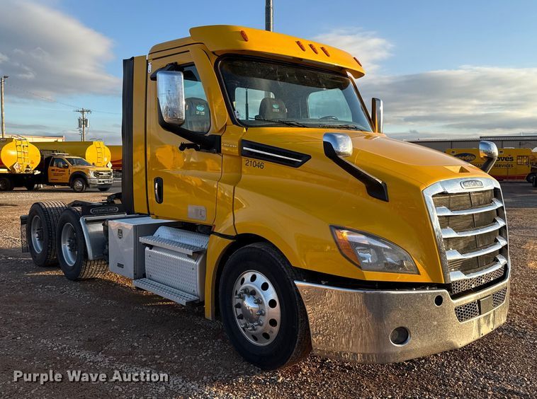 CAMIóN 2021 FREIGHTLINER