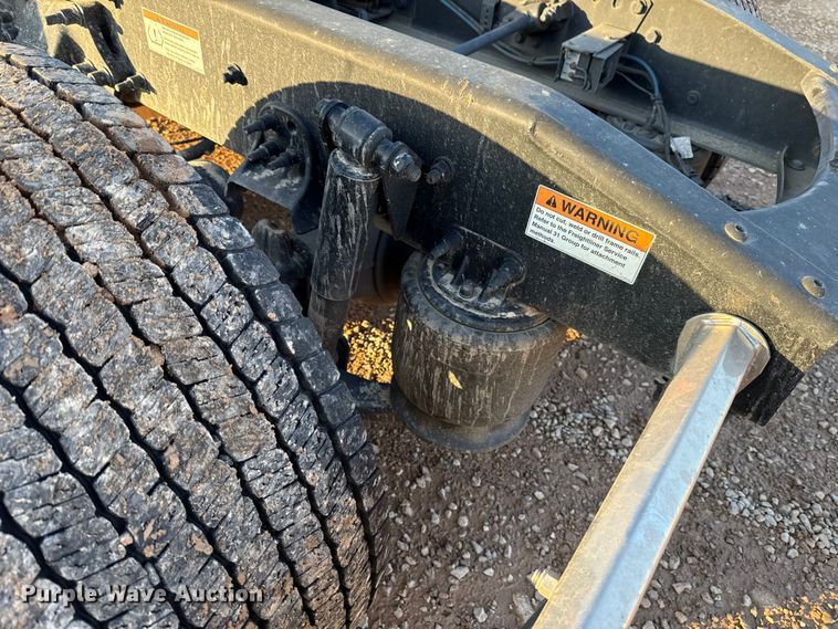 image for item EU5471 2021 Freightliner Cascadia 126 semi truck