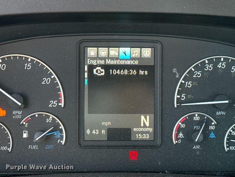 image for item EU5471 2021 Freightliner Cascadia 126 semi truck