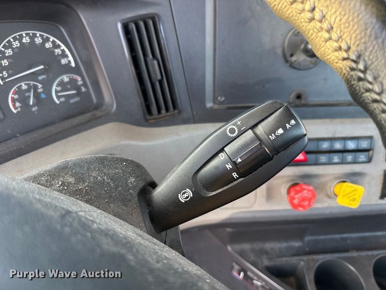 image for item EU5471 2021 Freightliner Cascadia 126 semi truck