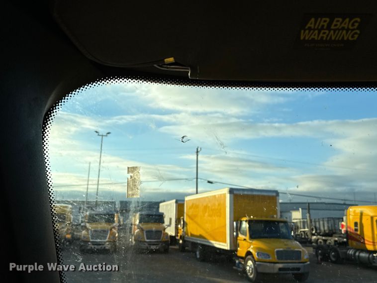 image for item EU5471 2021 Freightliner Cascadia 126 semi truck