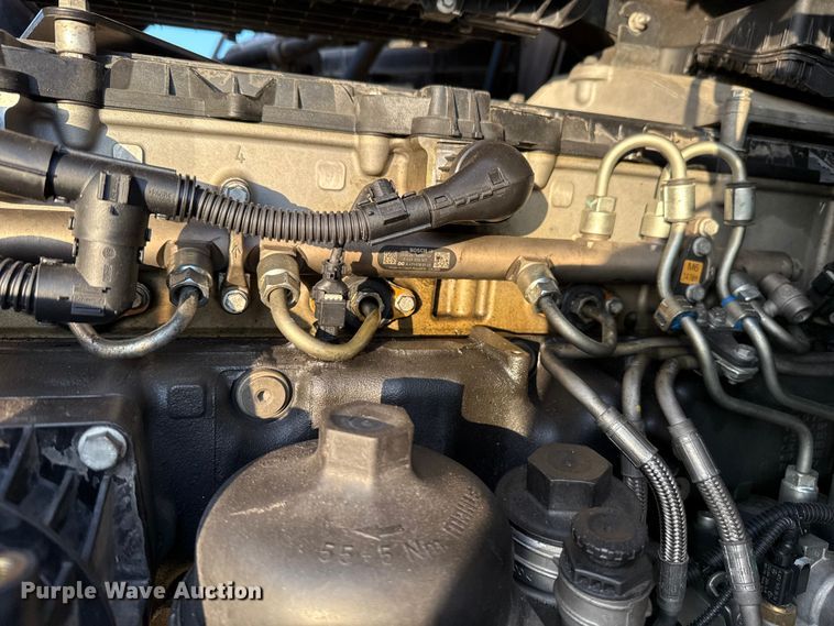 image for item EU5471 2021 Freightliner Cascadia 126 semi truck