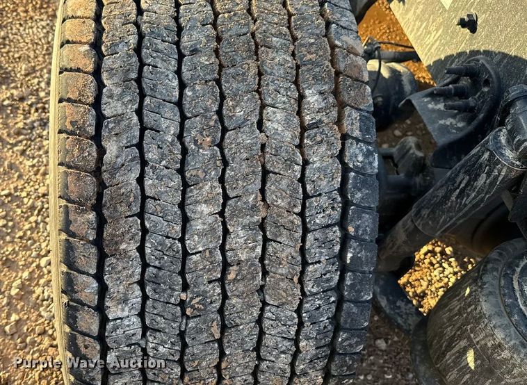 image for item EU5471 2021 Freightliner Cascadia 126 semi truck