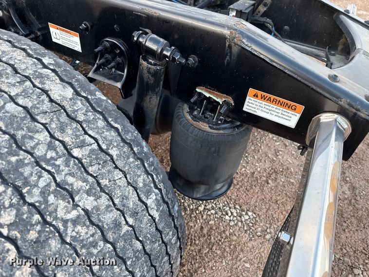 image for item EU5472 2022 Freightliner Cascadia 126 semi truck