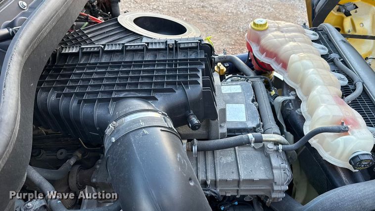 image for item EU5472 2022 Freightliner Cascadia 126 semi truck