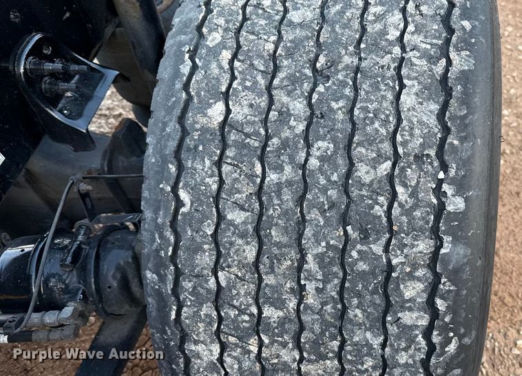 image for item EU5472 2022 Freightliner Cascadia 126 semi truck