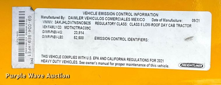 image for item EU5472 2022 Freightliner Cascadia 126 semi truck