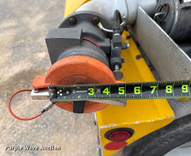 image for item EU5473 2005 Beall BAST-96-3-SB tank trailer