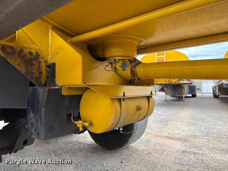 image for item EU5473 2005 Beall BAST-96-3-SB tank trailer