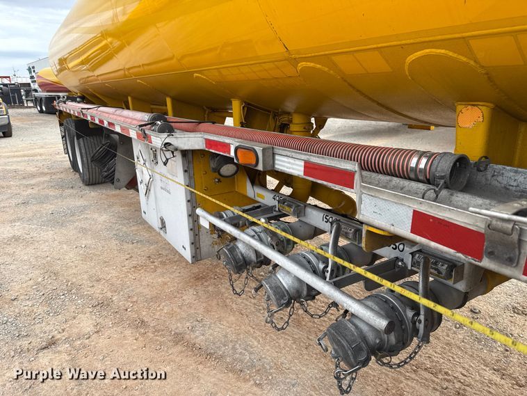 image for item EU5473 2005 Beall BAST-96-3-SB tank trailer