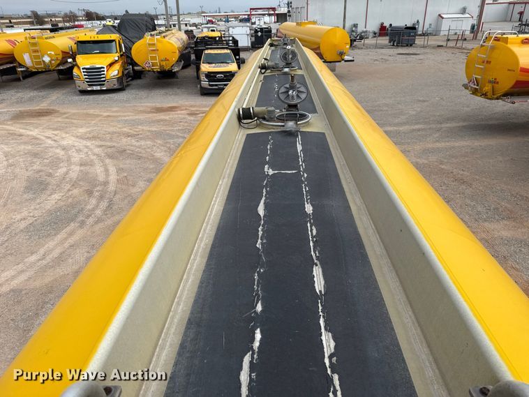 image for item EU5473 2005 Beall BAST-96-3-SB tank trailer